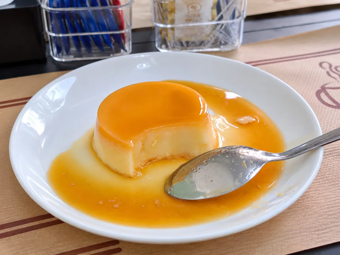 Pudim de leite na Volare Cafeteria